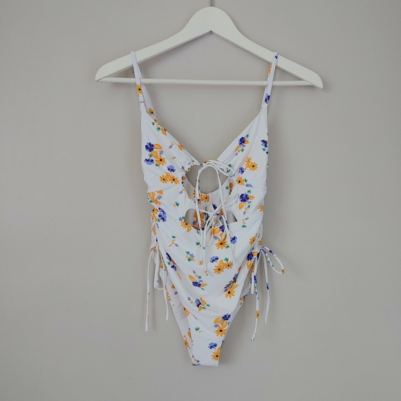 NWT Bond-Eye Tied Together One Piece Swimsuit Sunshine Floral Print Size XS - Picture 4 of 15